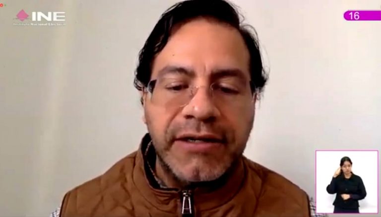 Roberto Ruíz Saldaña, Consejero Electoral.