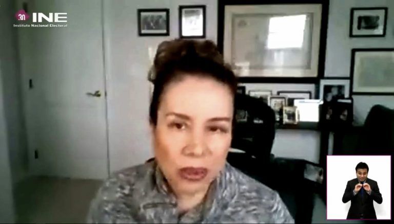 Esther Quintero, Fundadora del capítulo Chicago de la Red Global MX.