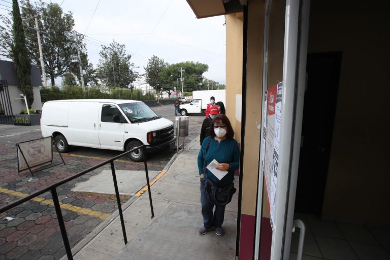 INE implementa medidas sanitarias en los MACs (Módulos de Atención Ciudadana) atendiendo a la situacion de la pandemia.