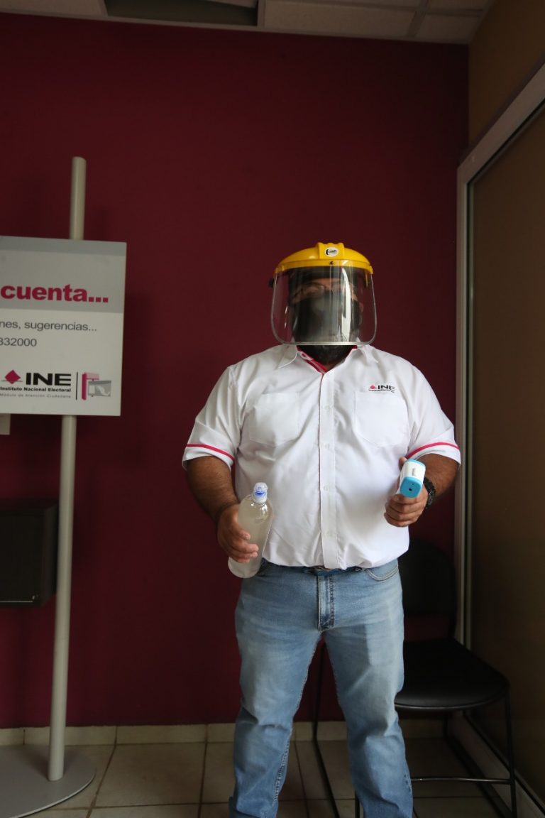 INE implementa medidas sanitarias en los MACs (Módulos de Atención Ciudadana) atendiendo a la situacion de la pandemia.