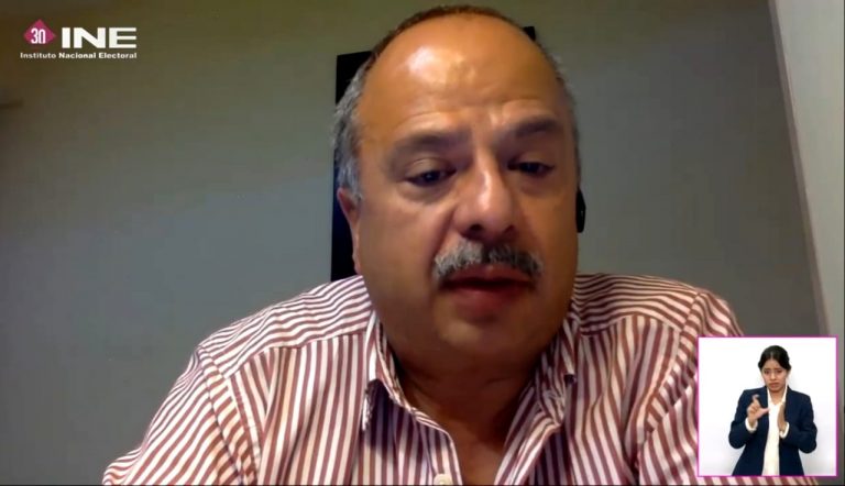 Luis Gutiérrez Reyes, Titular del Instituto de los Mexicanos en el Exterior de la SRE.