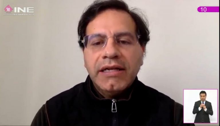 Roberto Ruíz Saldaña, Consejero Electoral.