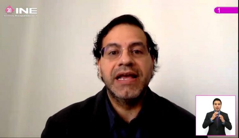 Roberto Ruíz Saldaña, Consejero Electoral.