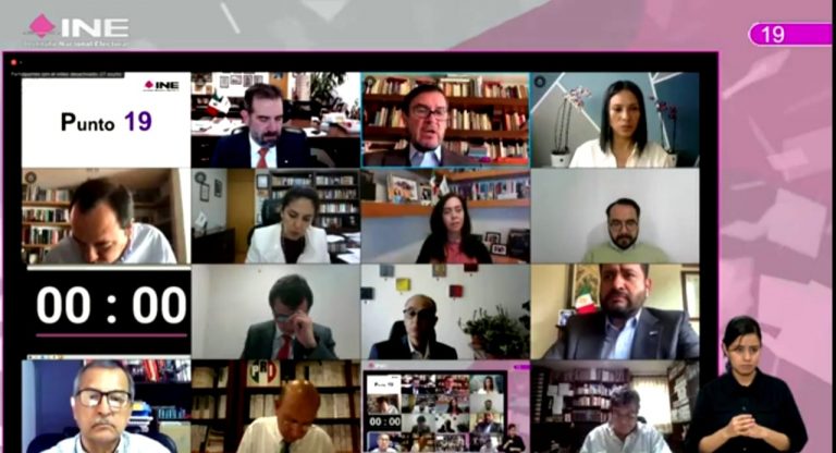 Sesiones Ordinaria y Extraordinaria del Consejo General.