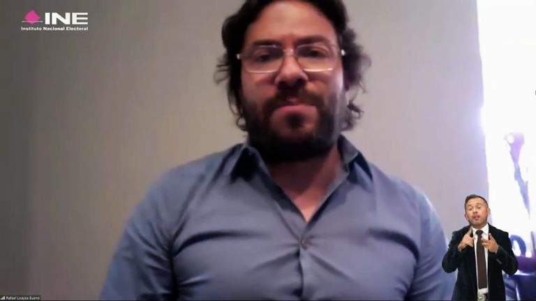 Rafael Loayza, Catedrático de la Universidad Católica Bolivariana.