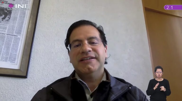 Roberto Ruíz Saldaña, Consejero Electoral.