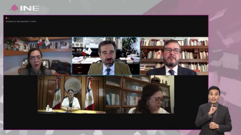 Firma del Convenio entre la Cámara de Diputados y el Instituto Nacional Electoral.