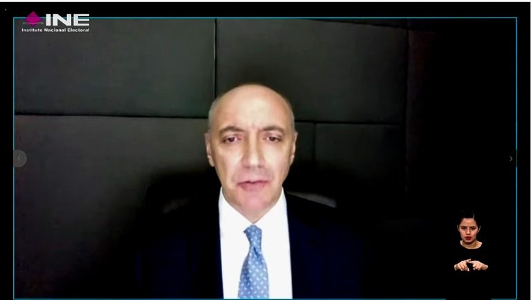 Miguel Carbonell Sánchez, Especialista en Derechos Humanos.