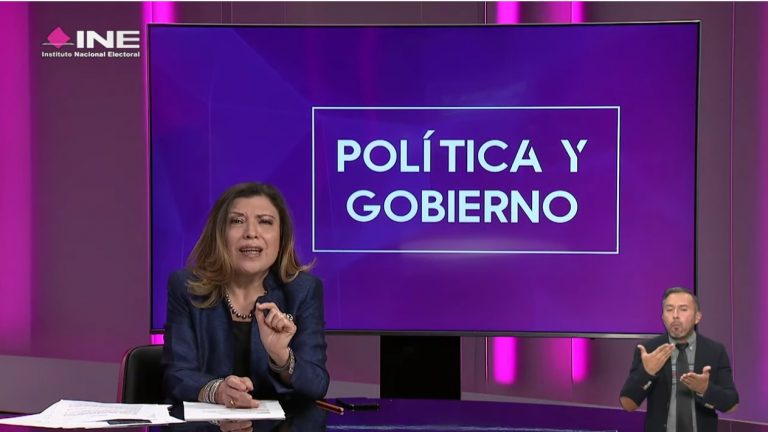 Moderadora, Ivonne Melgar.