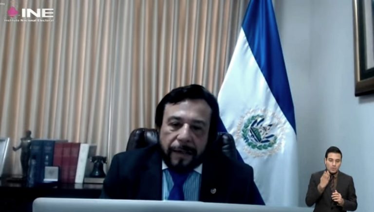 Félix Ulloa, Vicepresidente de El Salvador.