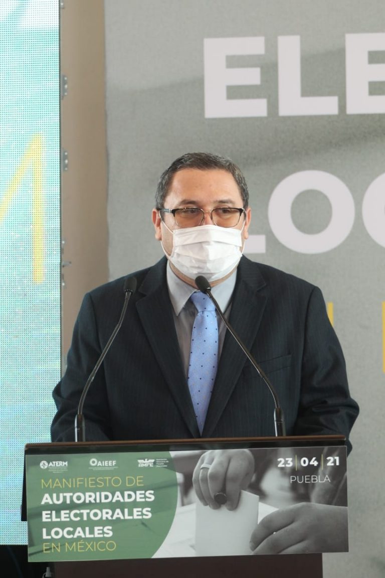 Oswaldo Chacón Rojas, Presidente del Consejo Directivo Nacional de la Asociación de Instituciones Electorales en las Entidades Federativas (AIEEF) y Consejero Presidente del Instituto de Elecciones y Participación Ciudadana  de Chiapas.