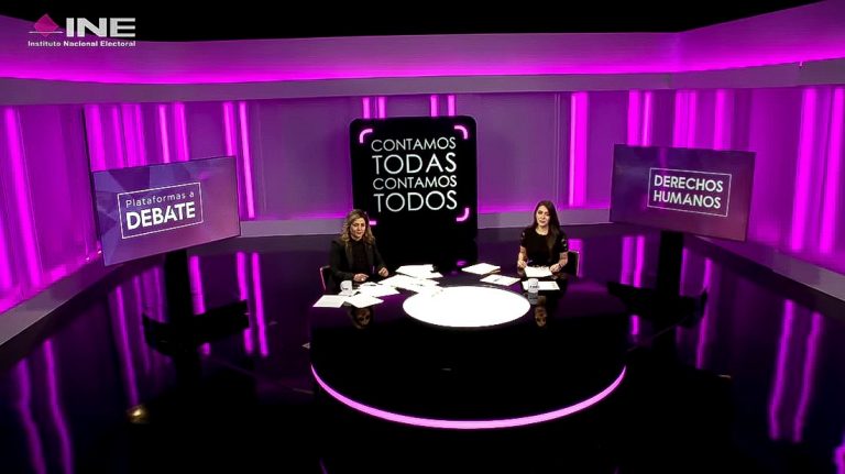 Sandra Romandía y Janet López Ponce, moderadoras.