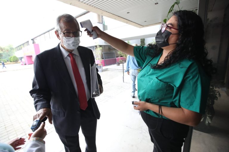 Se instaló filtro sanitario para todo el personal en Oficinas Centrales del Instituto.