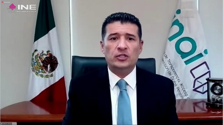 Adrián Alcalá Méndez, Comisionado del INAI.