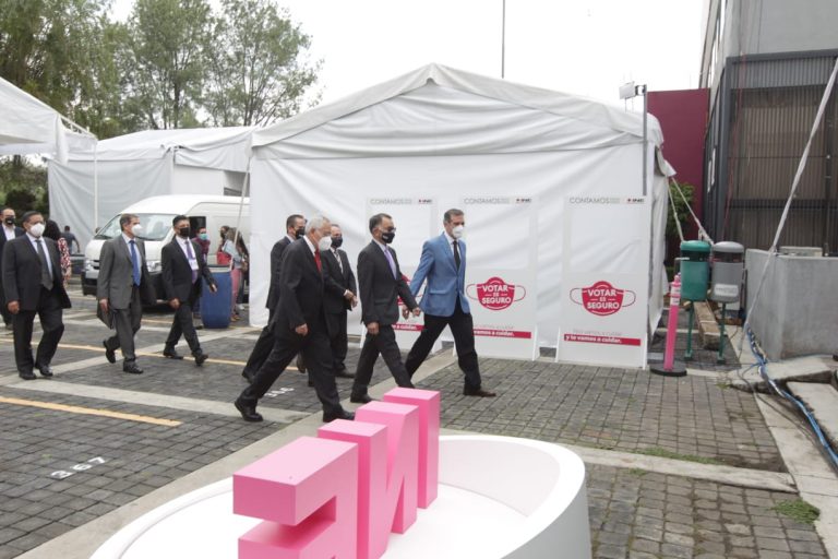 SE creo un cerco sanitario en las instalaciones del Instituto.