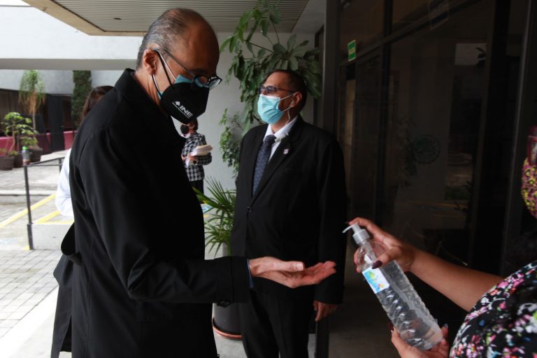 Se instaló un cerco sanitario para personal del INE.