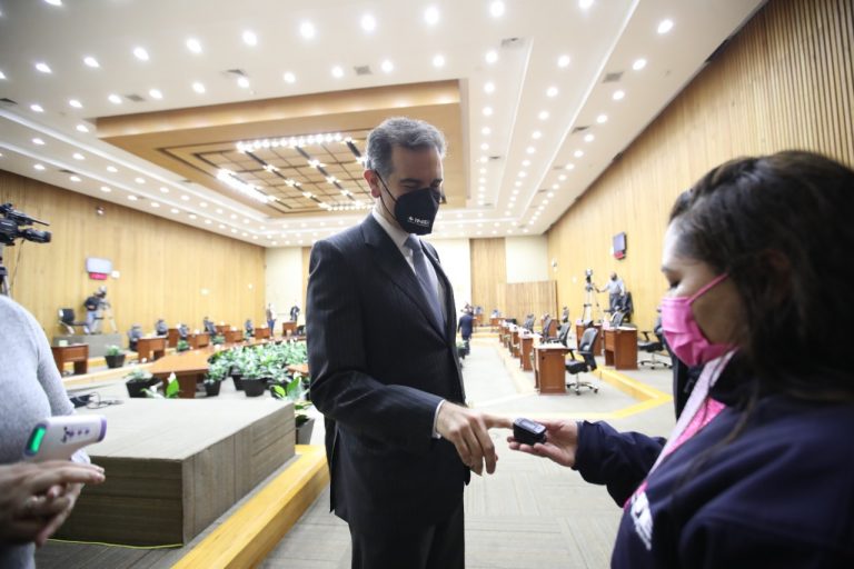 El INE instaló un cerco sanitario para trabajadores de oficinas centrales.