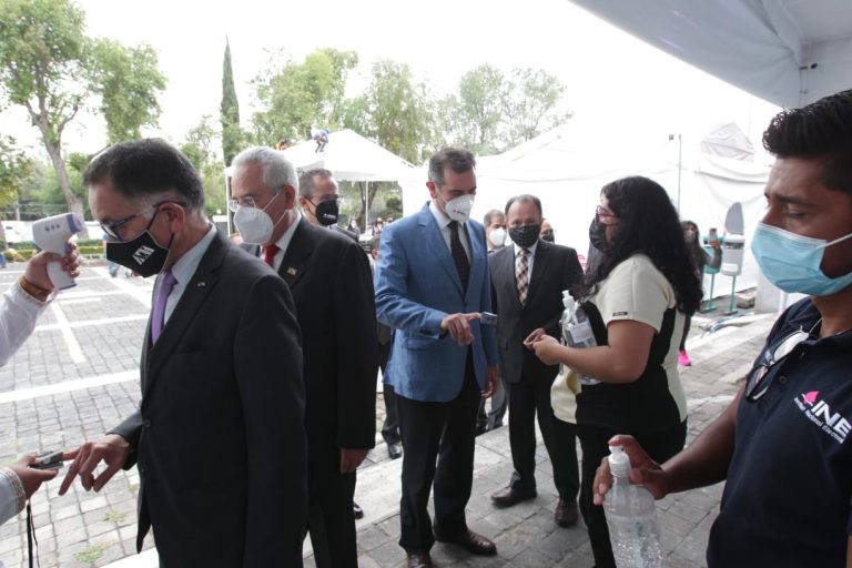 SE creo un cerco sanitario en las instalaciones del Instituto.