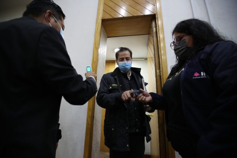 El INE instaló un cerco sanitario para trabajadores de oficinas centrales.