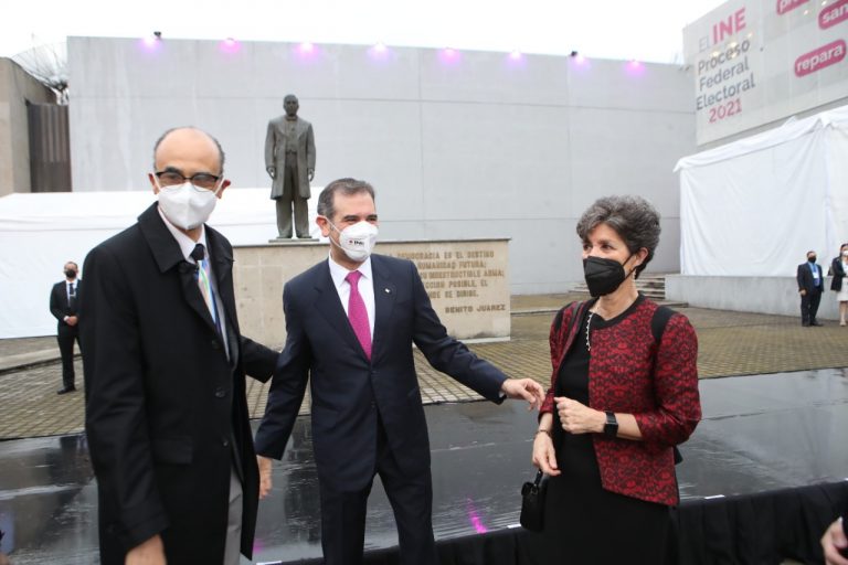 Martín Faz Mora Consejero Electoral, Lorenzo Córdova Vianello Consejero Presidente del INE y Janine Madeline Otáliora Malassis Magistrada del TEPJF.