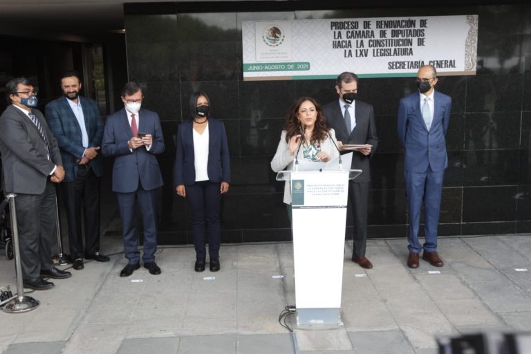 Graciela Bàez Ricàrdez, Secretaria General de la Cámara de Diputados en la  presentación del Acto Inaugural de recepciòn de la documentaciòn electoral de los diputados electos por el principio de mayorìa relativa a celebrarse en el Marco de la renovaciòn de la Càmara de Diputados de la LXV Legislatura.