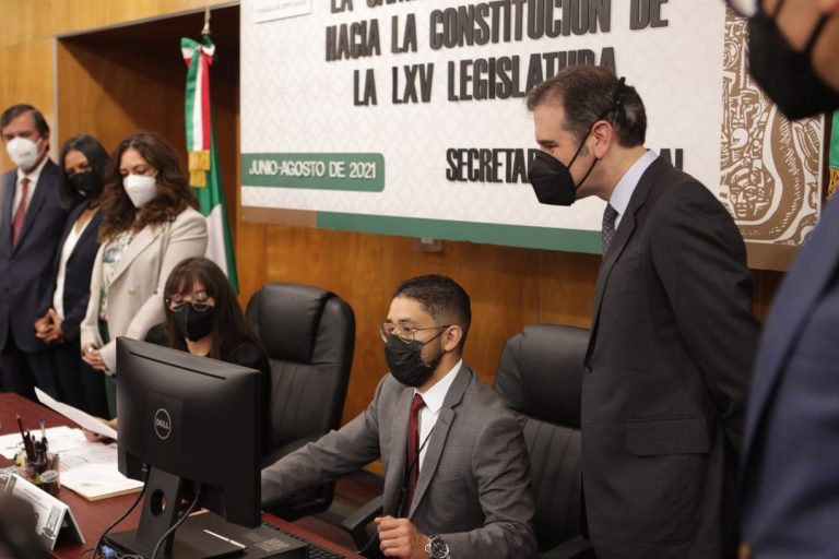 Presentación del Acto Inaugural de recepciòn de la documentaciòn electoral de los diputados electos por el principio de mayorìa relativa a celebrasrse en el Marco de la Renovaciòn de la Càmara de Diputados de la LXV Legislatura.