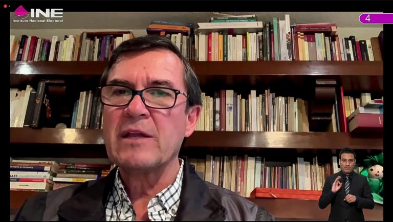 Edmundo Jacobo Molina, Secretario Ejecutivo.