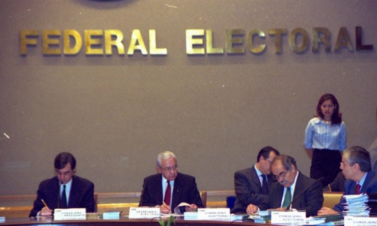 Fernando Zertuche Muñoz ex Secretario Ejecutivo del IFE.