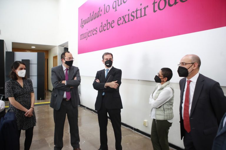 Receso en la Sesión Extraordinaria del Consejo General.