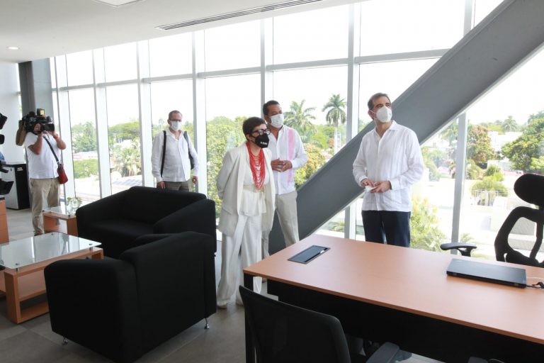 Recorrido por las nuevas instalaciones.