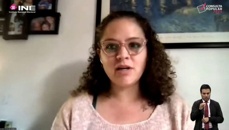 Ixchel Cisneros, Periodista.