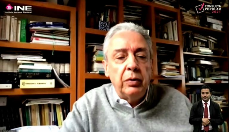 Fernando Castañeda Sabido, Profesor-investigador de la UNAM.