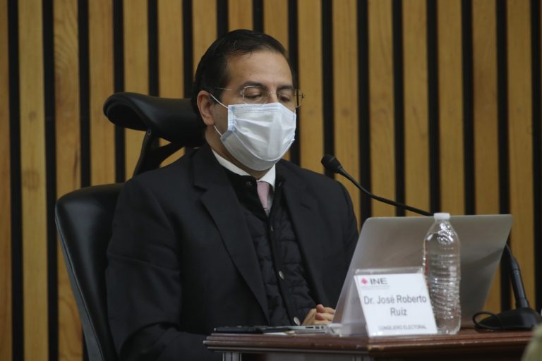 José Roberto Ruíz Saldaña, Consejero Electoral.