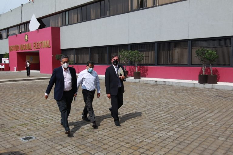 Aviso a los medios de comunicación del Secretario Ejecutivo Edmundo Jacobo Molina.