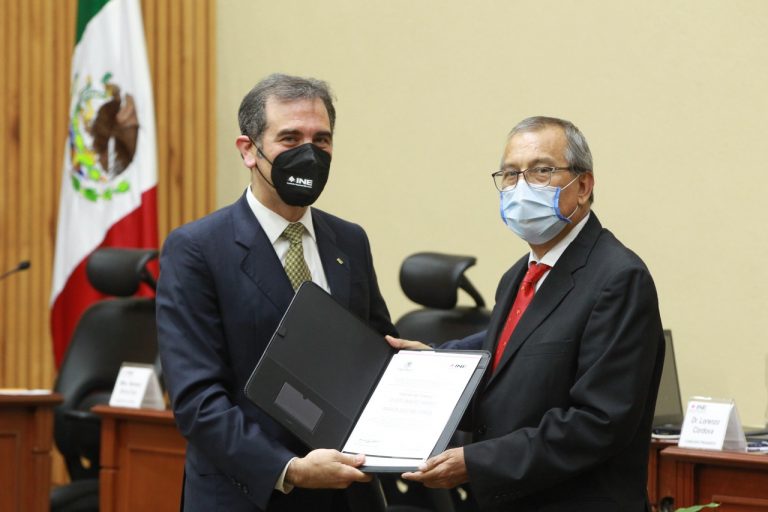 Representante del PT.