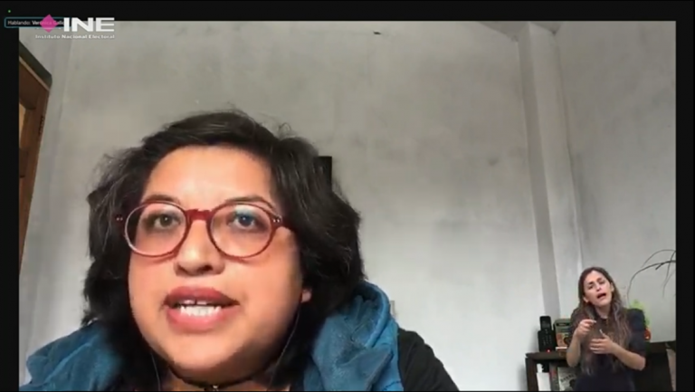 Verónica Galicia Castro, La Voladora Radio.