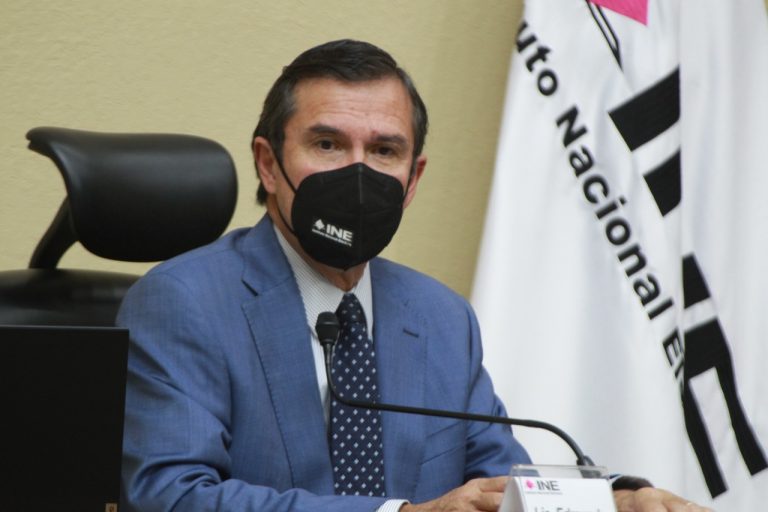 Edmundo Jacobo Molina, Secretario Ejecutivo.