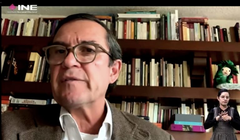 Edmundo Jacobo Molina, Secretario Ejecutvio.