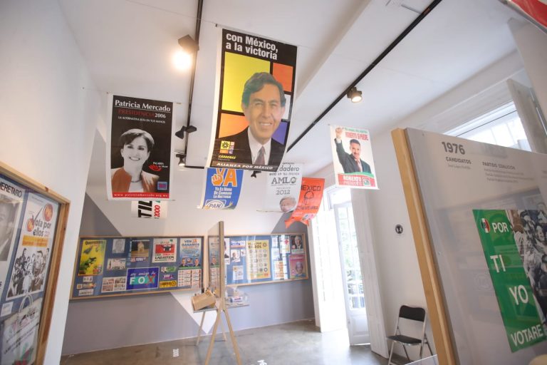 Exposición "Ciudadanía, democracia y propaganda electoral en México 1910-2018", realizada en el Museo del Objeto (MODO).