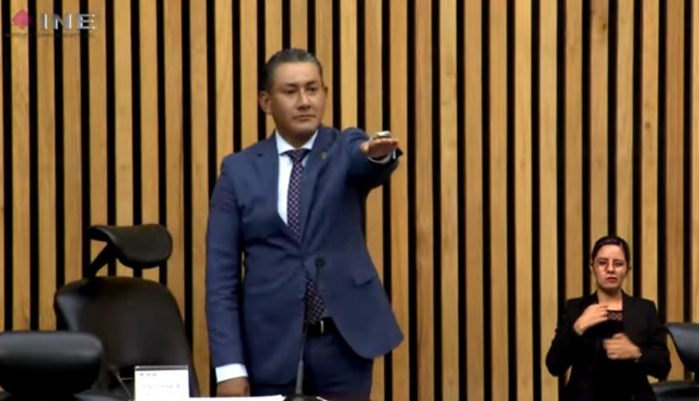 Toma de Protesta de César Agustín Hernández Pérez como Consejero Propietario del Poder Legislativo por la Fracción Parlamentaria de MORENA.