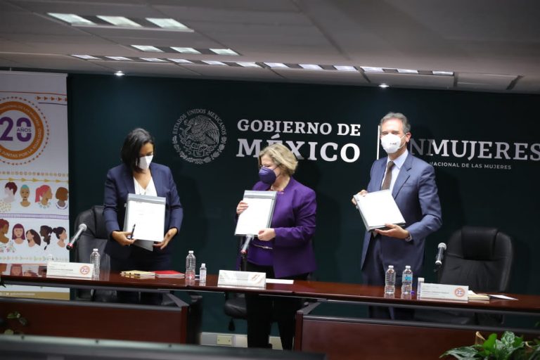 Firma del Convenio Específico de Colaboración entre el INE y el Inmujeres.
