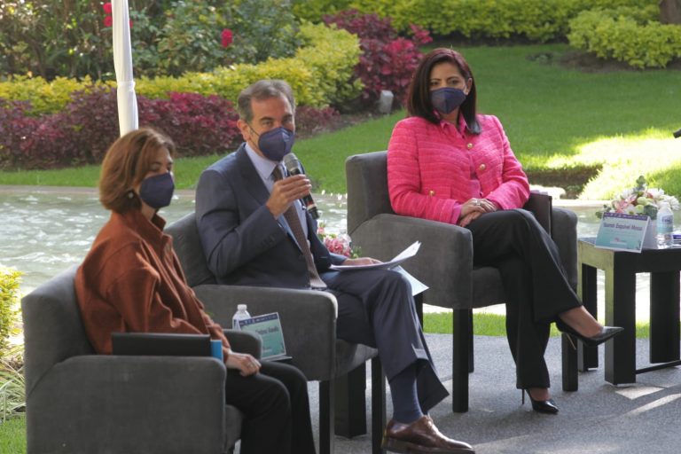 Belén Sanz Luque Representante de ONU Mujeres México, Lorenzo Córdova Vianello Consejero Presidente del INE y Mónica Aralí Soto Fregoso Magistrada del TEPJF.
