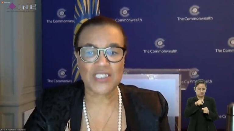 Patricia Scotland Consejera de la Reina y Secretaria General de la Mancomunidad Británica de Naciones.