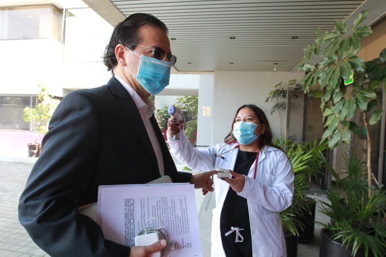 El INE instaló un cerco sanitario para el personal del Instituto.