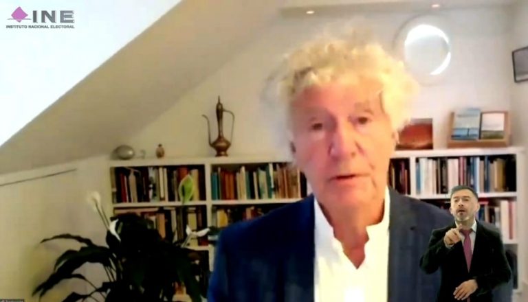 John Keane, Catedrático de la Universidad de Sydney, Australia.