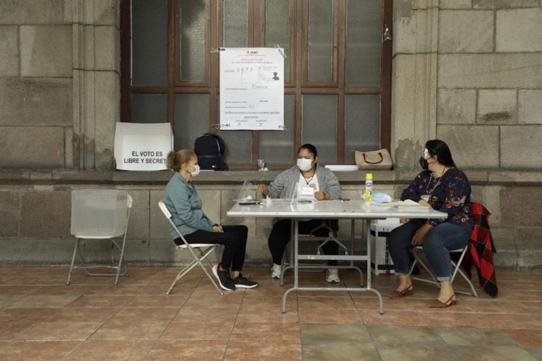 Instalación de casillas.