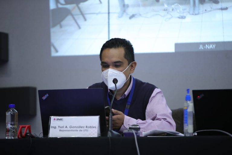 Yuri González Robles, Representante de UTSI.