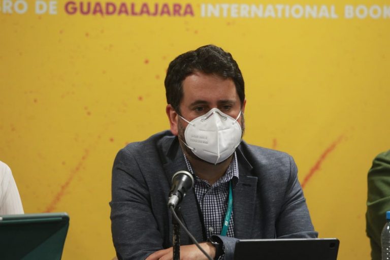 Juan Cruz Olmeda, Profesor-Investigador del CIDE.