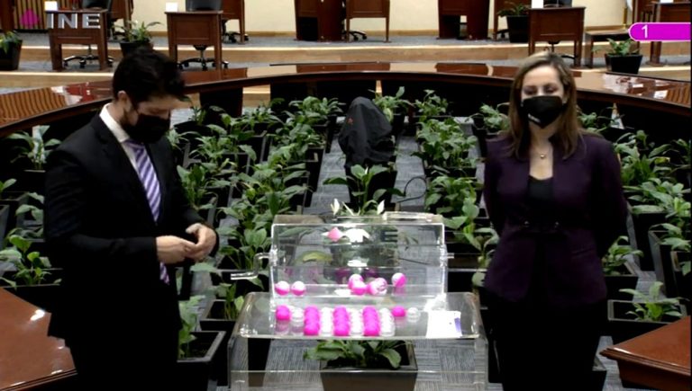 Sorteo de la letra, a partir de la cual, con base en el primer apellido, se seleccionará a las y los ciudadanos que integrarán las Mesas Directivas de Casilla en el Proceso Electoral Local 2021-2022.