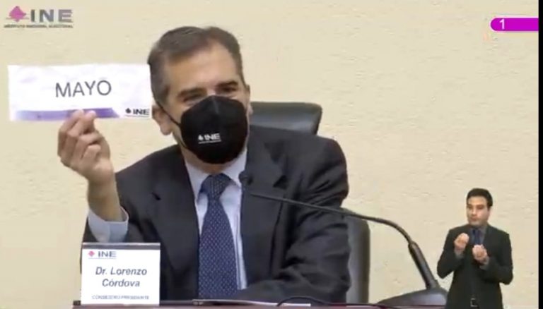 Lorenzo Córdova Vianello, Consejero Presidente con el mes que será tomado como base para la insaculación de la ciudadanía que integrará las Mesas Directivas de Casilla en el eventual Proceso de Revocación de Mandato 2022 para el Presidente de la República electo para el periodo constitucional 2018- 2024.
